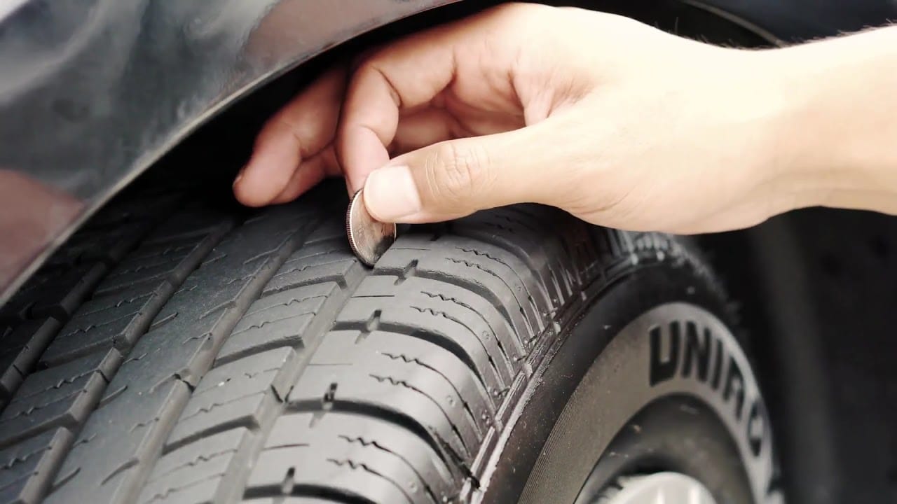 Độ mòn của lốp xe ô tô ảnh hưởng đến quá trình tiêu hao nhiên liệu