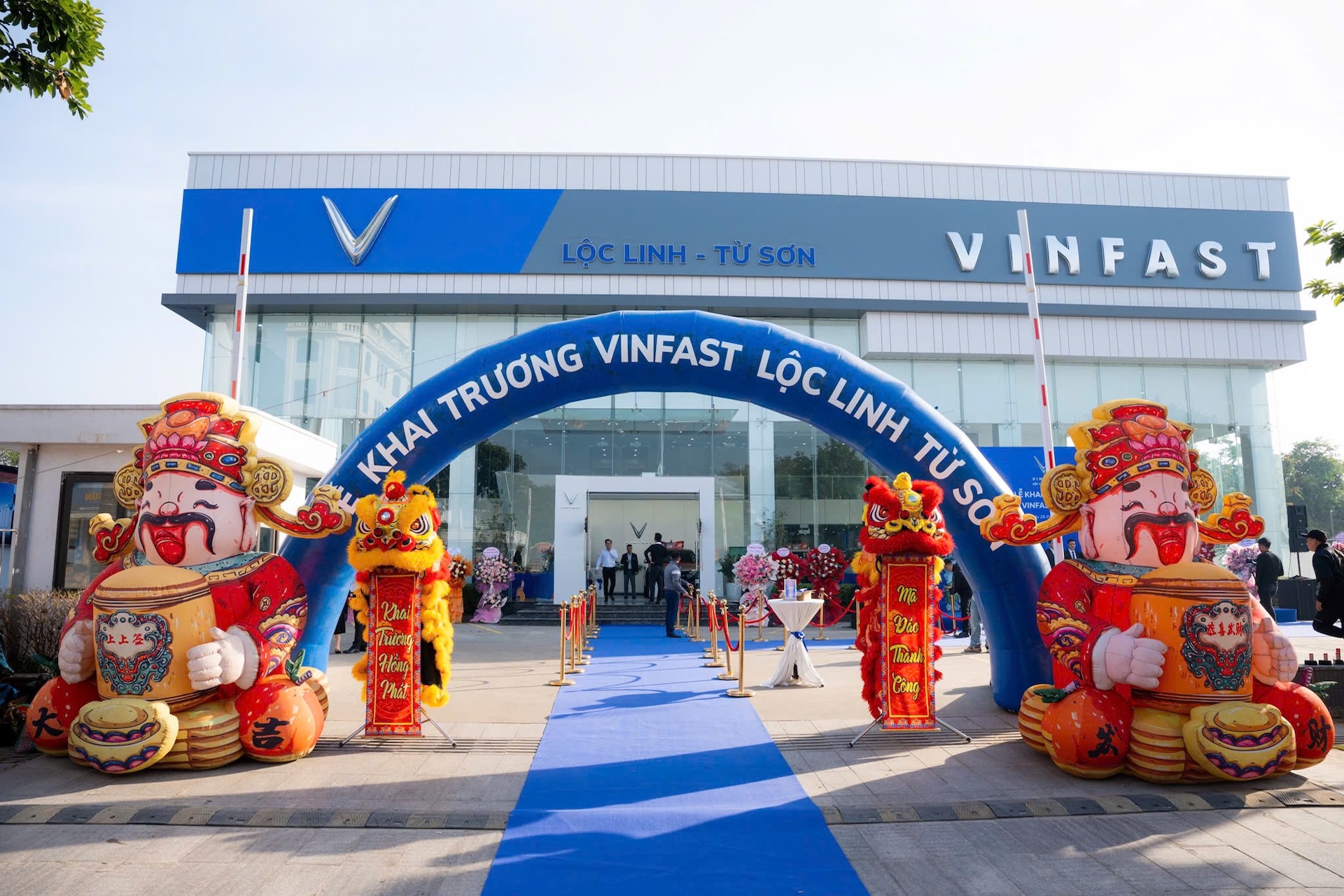 VinFast khai trương xưởng dịch vụ thứ 350 tại Lộc Ninh - Từ Sơn